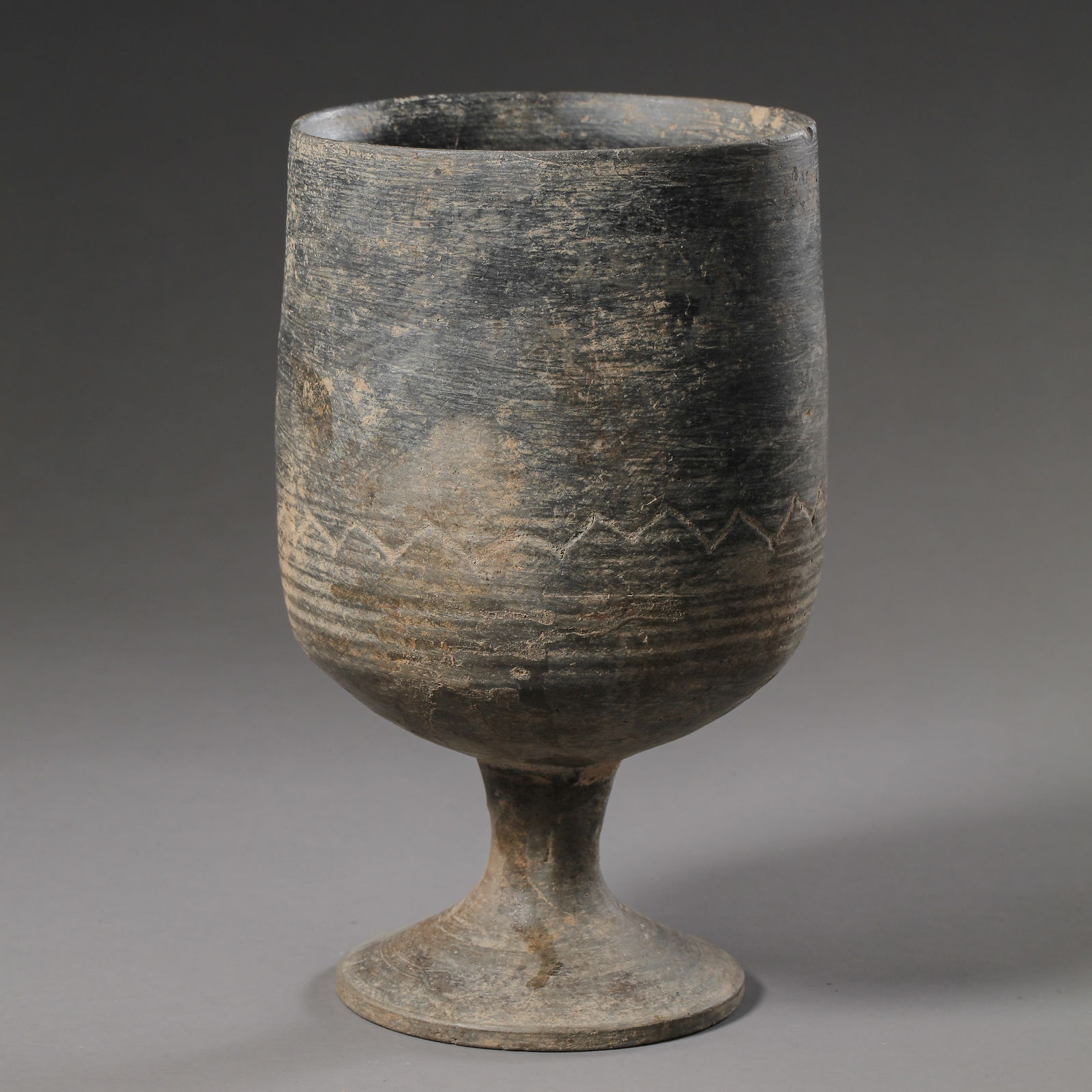 CHINESE LONGSHAN CULTURE BLACK POTTERY GOBLET (1 of 10)