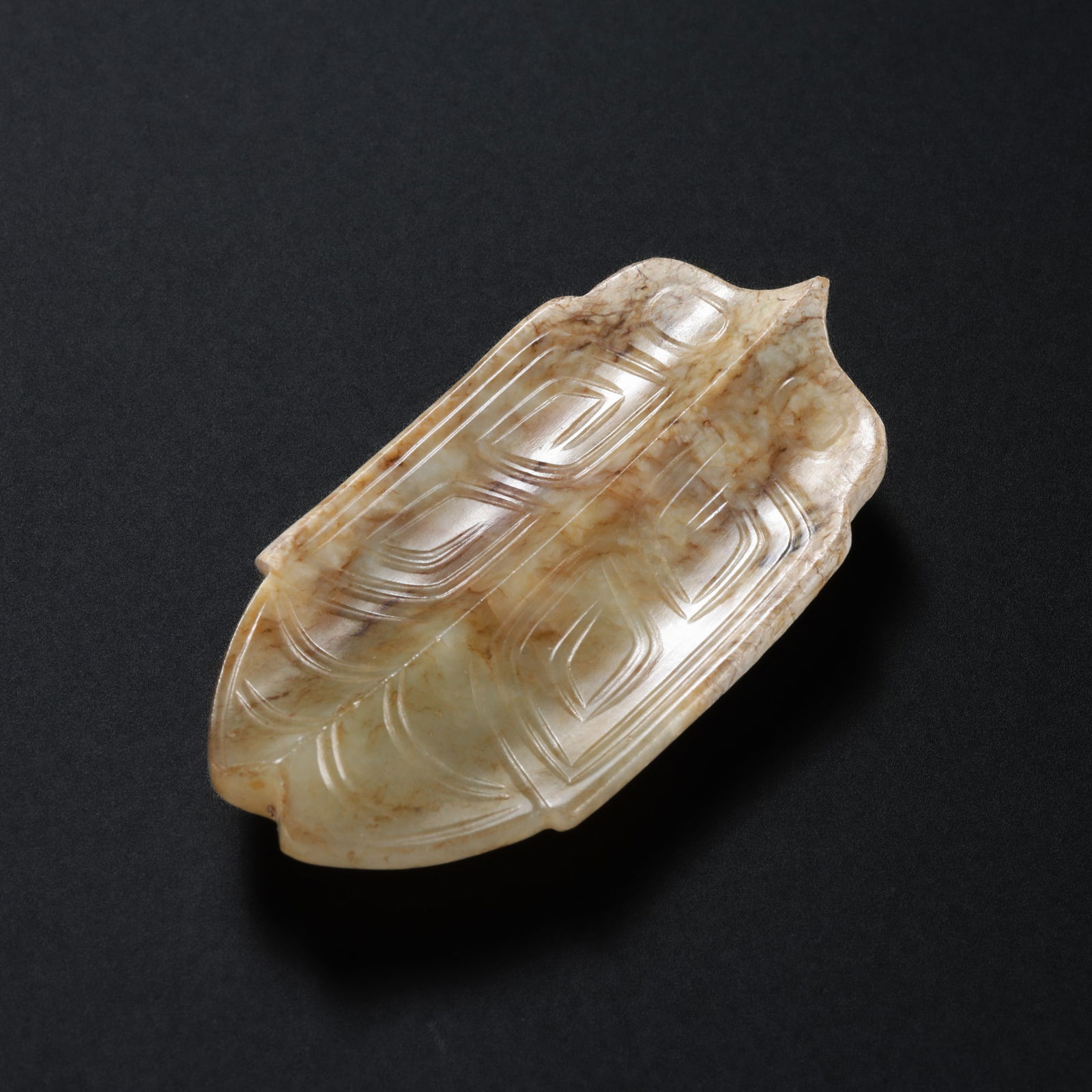 JADE CICADA, WESTERN ZHOU DYNASTY, 11TH CENTURY BC (1 of 7)