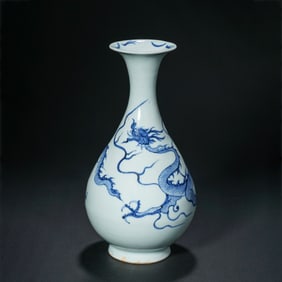 13-14 centuries Yuan Dynasty blue and white dragon jade pot spring bottle