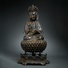 Ming dynasty gilt Bronze Buddha sitting statue