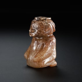 From the 1st century to the 3rd century, the jade kneel Man of Han Dynasty