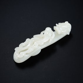 Qing dynasty Hotan white jade dragon shape belt hook