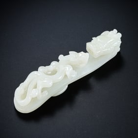 Qing dynasty Hotan white jade dragon shape belt hook