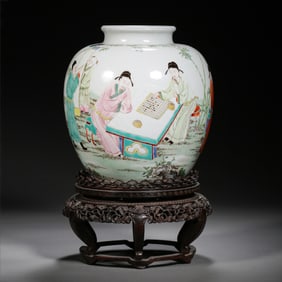 Qing Yongzheng period famille rose enamel character story pattern pot