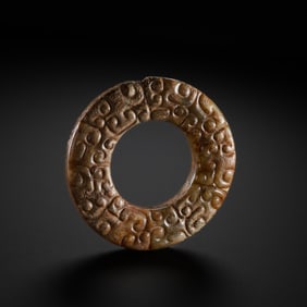 5th century BC to the 3rd century BC Warring States period the two-sided dragon pattern jade