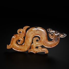 1st century to the 3rd century Han Dynasty dragon shape jade