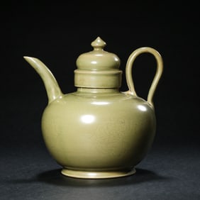 7th to the 10th century Tang Dynasty Yue ware secret-color glaze flower pattern ewer