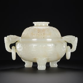Qing Dynasty Ehetian white jade double-ringed three-legged stove cover