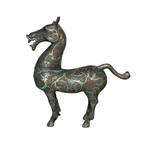 5th century BC to the 3rd century BC bronze horse inlaid with gold and silver inlaid with gems,