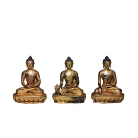 a group of Qing Dynasty gilt bronze seated Buddha statues of the Third Generation
