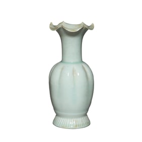 12th-13th century Southern Song Dynasty Hutian ware celadon flower-mouth vase
