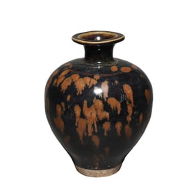 Rust-stained plum vase from Cizhou ware, Northern Song Dynasty, 10th to 12th century