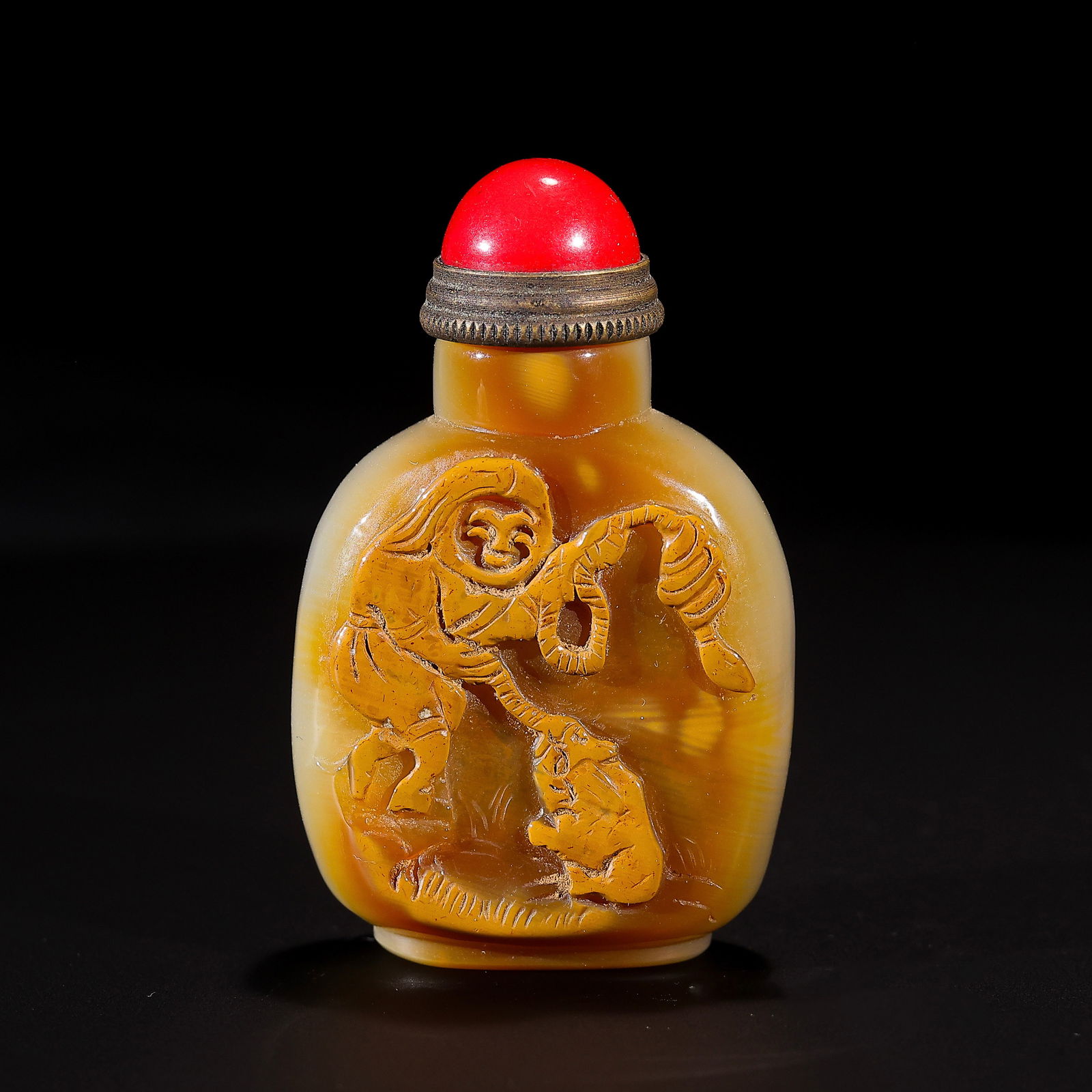 Agate Su-made snuff bottle, Qing Dynasty, China (1 of 4)