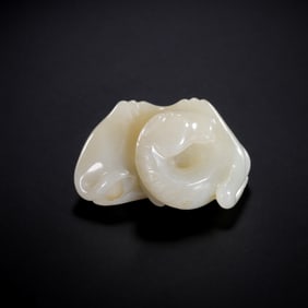 Chinese Qing Dynasty Hetian white jade horse