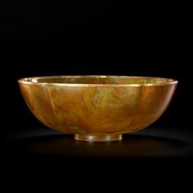 Chinese Liao Dynasty agate flower-mouthed bowl