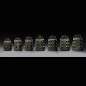A set of bronze chimes from the Shang and Zhou dynasties, China