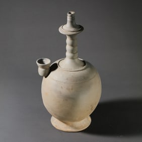 Black pottery vases from the Tang Dynasty, China