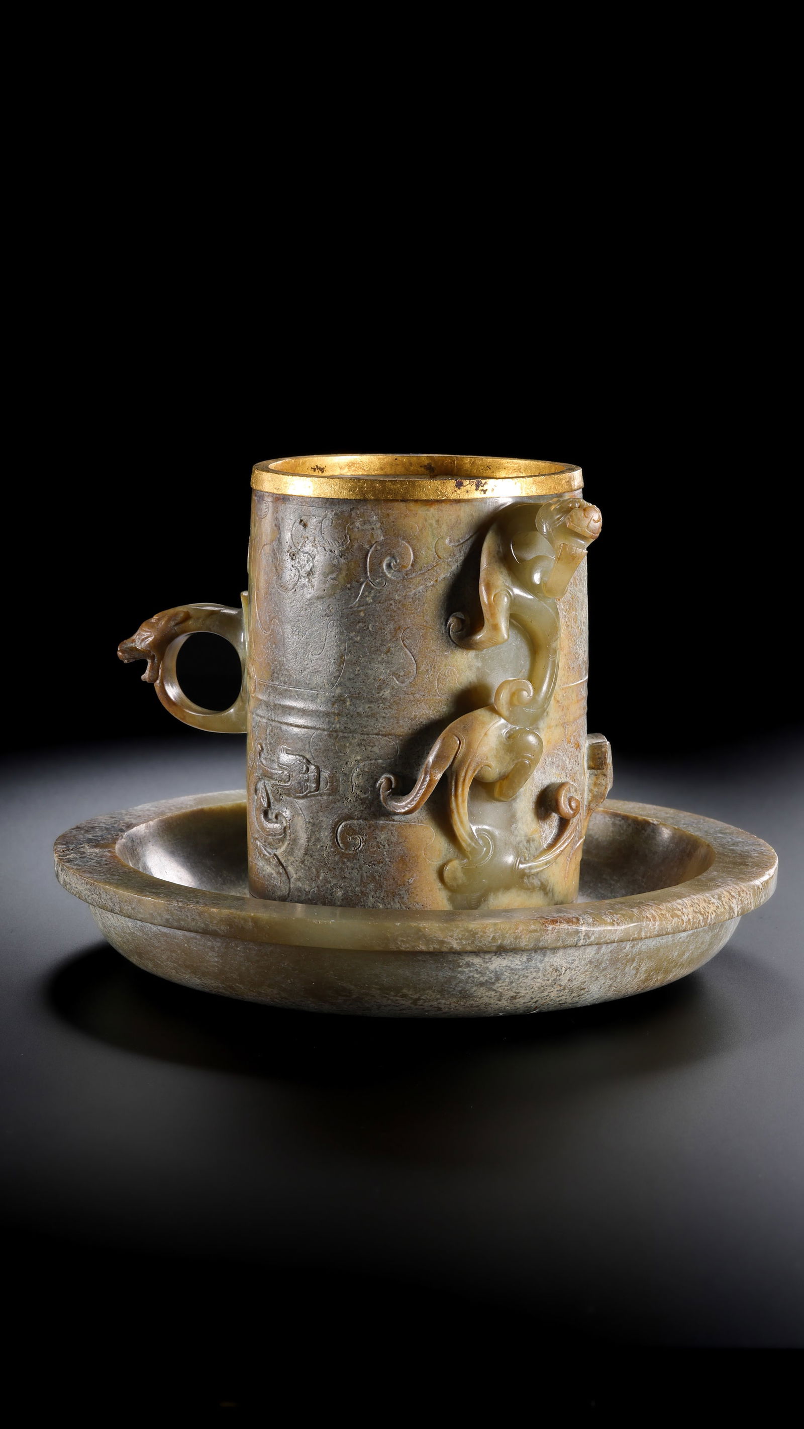 1ST-3RD CENTURY, CHINESE HAN DYNASTY, JADE CUP WITH DRAGON PATTERN