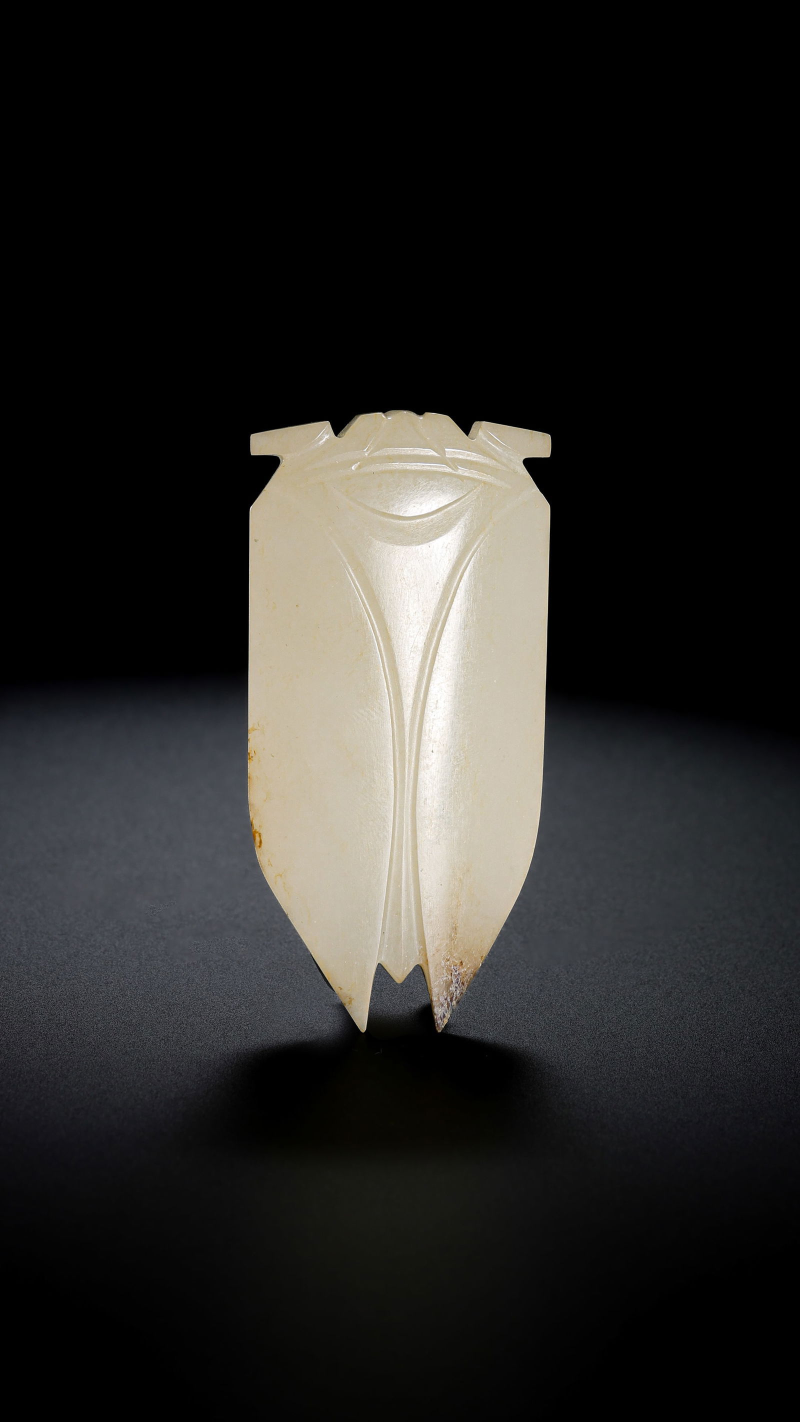 1ST-3RD CENTURY 1-3 CENTURY, CHINESE HAN DYNASTY JADE CICADA (1 of 7)