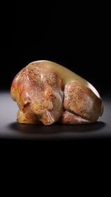 1-3 CENTURY, CHINESE HAN DYNASTY JADE BEAR