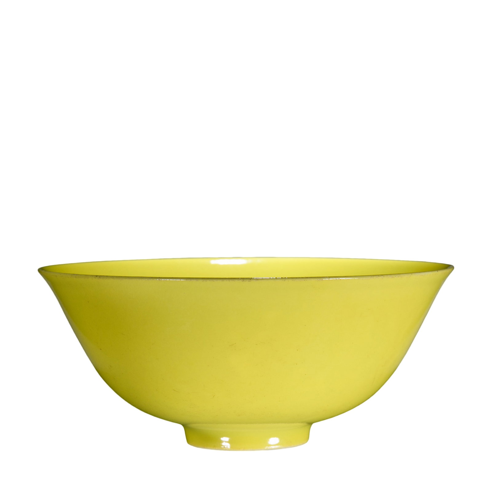 18 CENTURY , A LEMON YELLOW GLAZE BOWL FROM THE QIANLONG PERIOD OF THE QING DYNASTY IN CHINA (1 of 6)