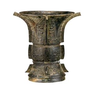 21ST CENTURY BC, SHANG AND ZHOU DYNASTY CHINA BRONZE ANIMAL FACE PATTERN BRONZE GOBLET