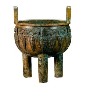 21ST CENTURY BC, BRONZE TRIPOD OF CHINA SHANG AND ZHOU DYNASTIES