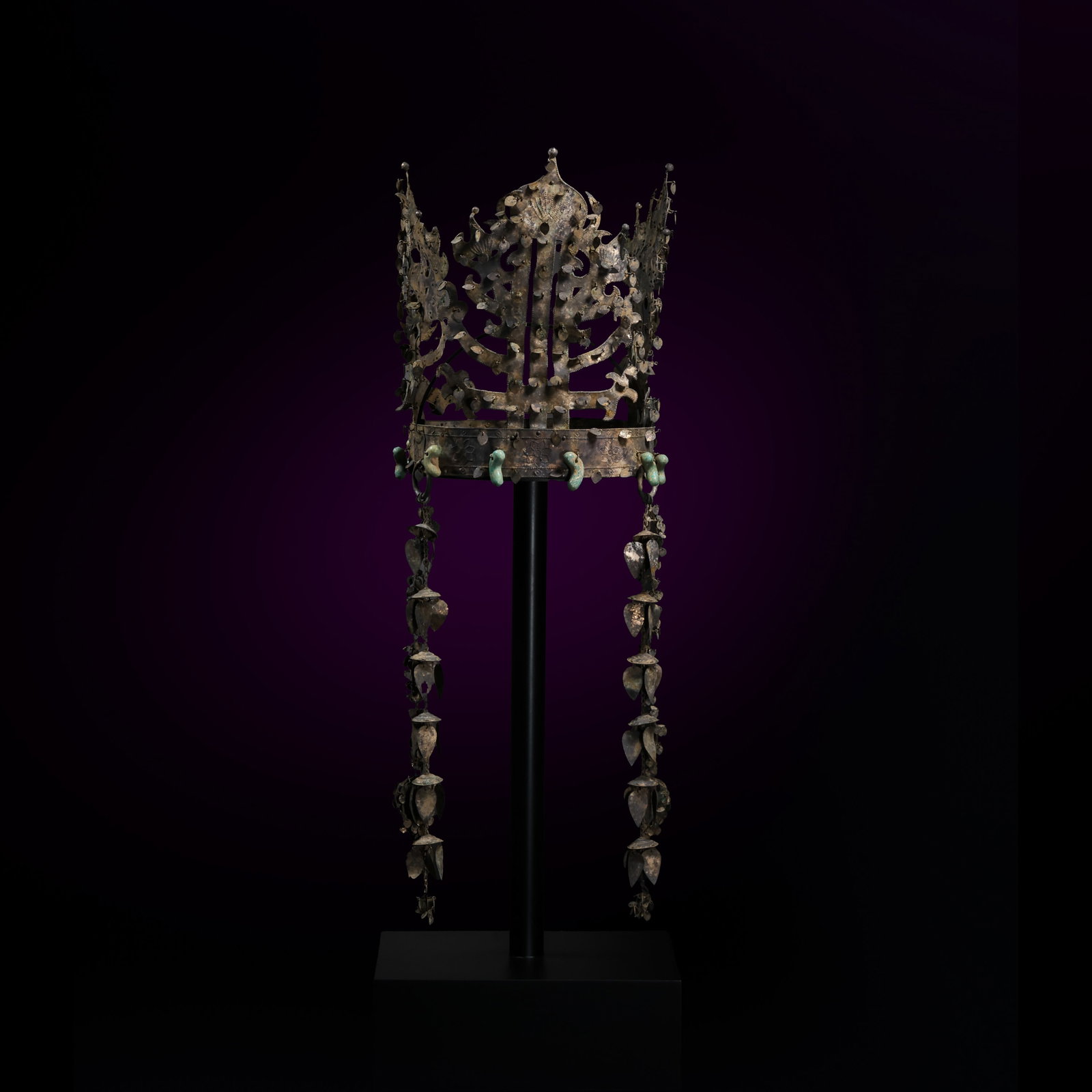 5TH CENTURY SILLA, KOREAN PURE SILVER HAT CROWN (1 of 14)