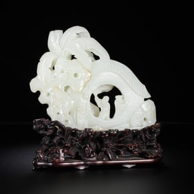 18TH CENTURY, CHINESE QING DYNASTY HOTAN WHITE JADE CLEVERLY CARVED ORNAMENTS