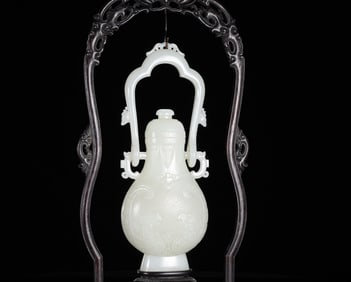 18TH CENTURY, CHINESE QING DYNASTY HOTAN WHITE JADE HANDLE COVER BOTTLE