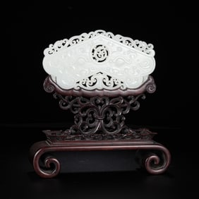 18TH CENTURY, CHINA, QING DYNASTY, HOTAN WHITE JADE BI-SCREEN