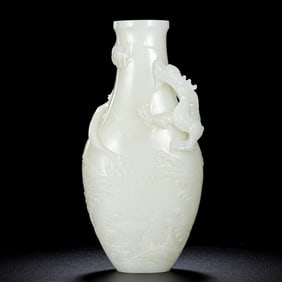 18TH CENTURY, CHINA, QING DYNASTY, HOTAN WHITE JADE DRAGON PATTERN BOTTLE