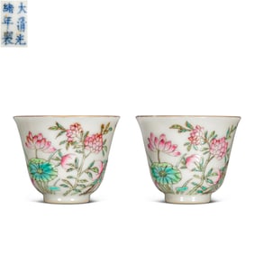 19A PAIR OF FAMILLE ROSE LOTUS CUPS FROM THE GUANGXU PERIOD OF THE QING DYNASTY, CHINA