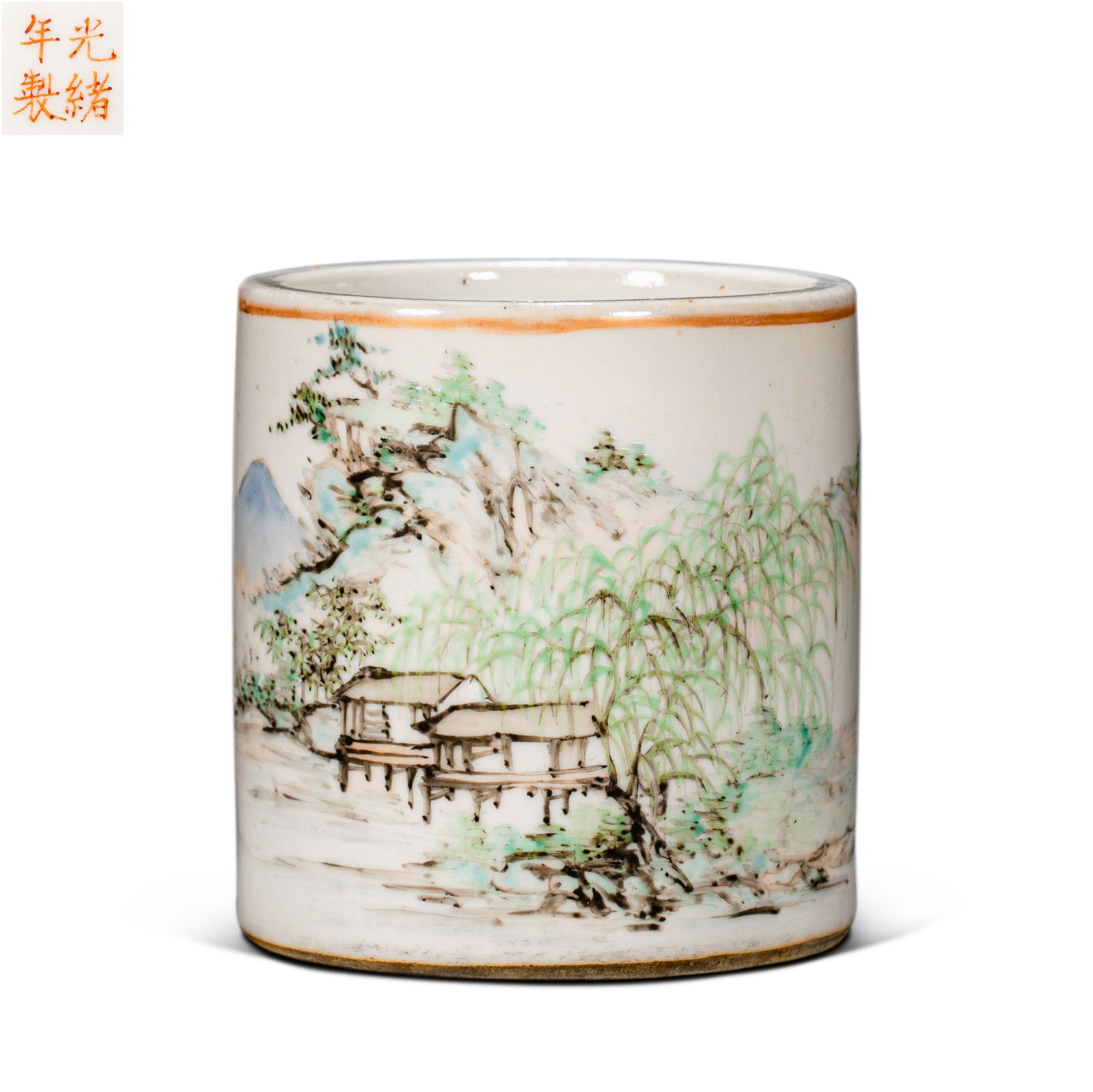 19CENTURY, CHINA, QING DYNASTY, GUANGXU PERIOD, LANDSCAPE PATTERN BRUSH HOLDER: H. 10 cm. Diam. 10 cm.