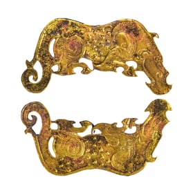 1-3A PAIR OF PURE GOLD ORNAMENTS FROM THE HAN DYNASTY, CHINA