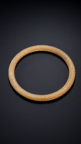 1-3CENTURY, CHINESE HAN DYNASTY TWISTED JADE BRACELET