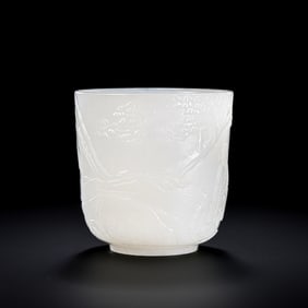 18CENTURY, CHINESE QING DYNASTY HETIAN WHITE JADE CARVED CUP