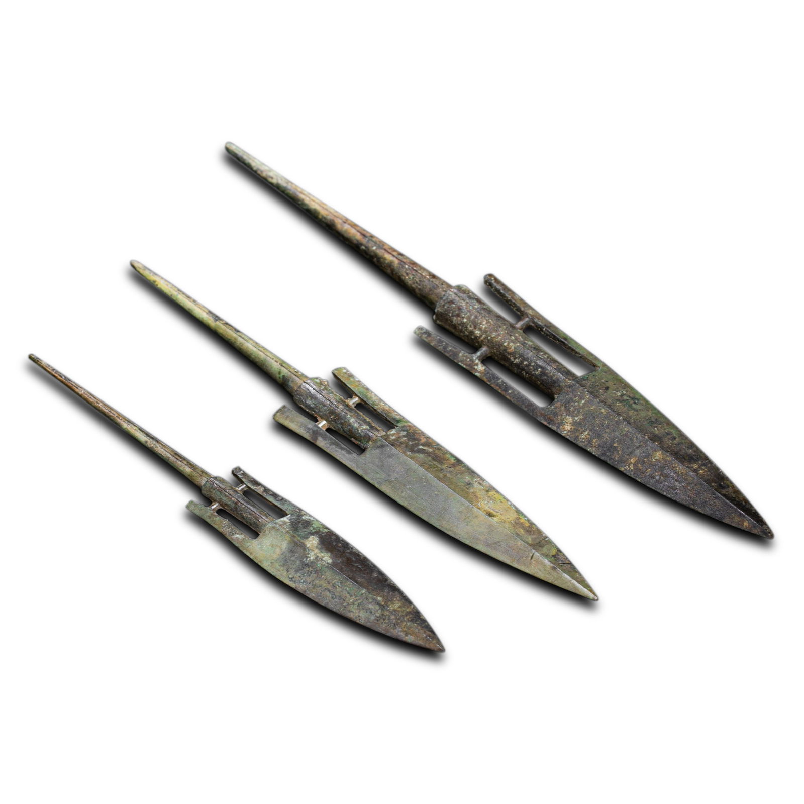 B.C.475-221A SET OF BRONZE ARROWHEADS FROM THE WARRING STATES PERIOD, CHINA (1 of 7)