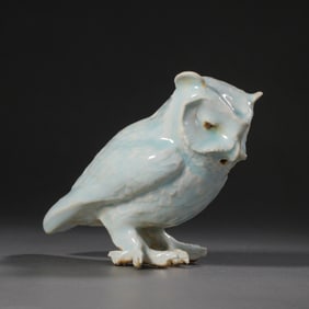 Chinese Southern Song Dynasty Hutian kiln green-glazed eagle