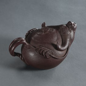 Famous ancient Chinese purple clay teapots