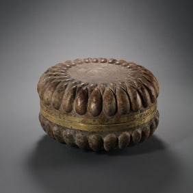 Chinese Liao Dynasty silver lidded box