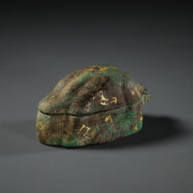 Chinese Warring States Period inlaid gold and silver lidded box