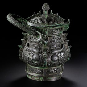 Bronze pot with handle from the Shang and Zhou dynasties