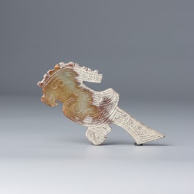 Chinese Zhou Dynasty Hetian Jade Carved Eagle Bird Figurine Pendant