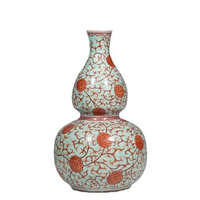 Chinese Qing Dynasty Famille Rose Gourd-Shaped Vase with Scrolling Floral Design