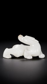 Chinese Han Dynasty Hetian white jade auspicious beast