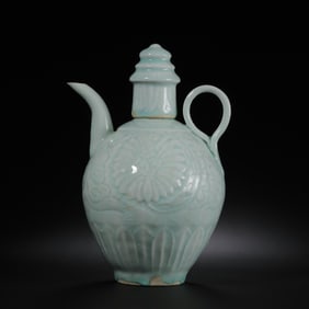 Southern Song Dynasty Chinese Hutian Kiln Celadon Flower Pattern Ewer