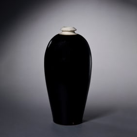 Northern Song Dynasty Cizhou Kiln Black Glazed Plum Vase