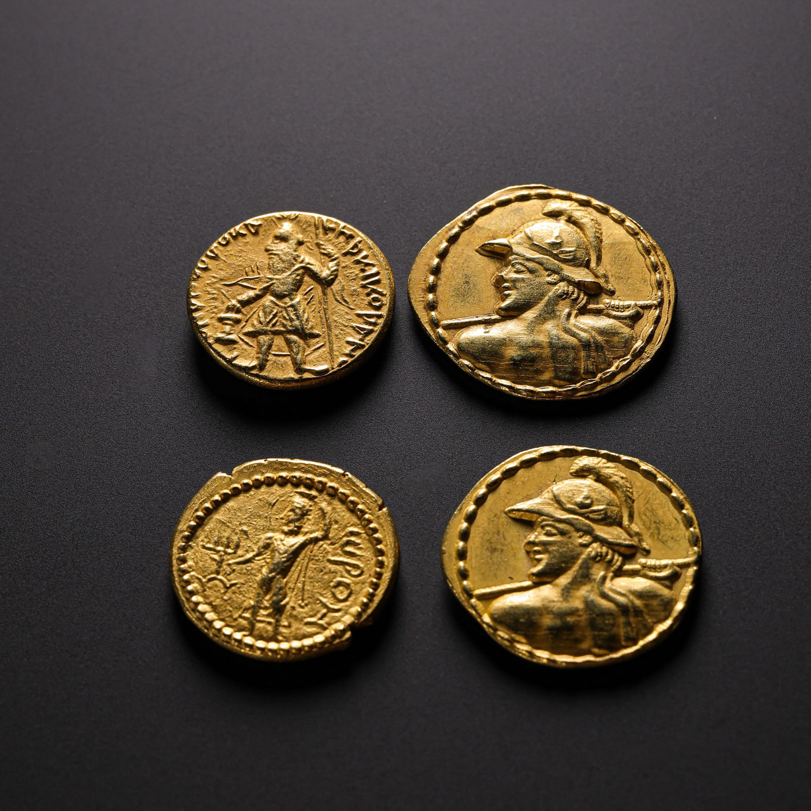 Kushan Empire (1st-3rd century AD) gold coins (1 of 8)