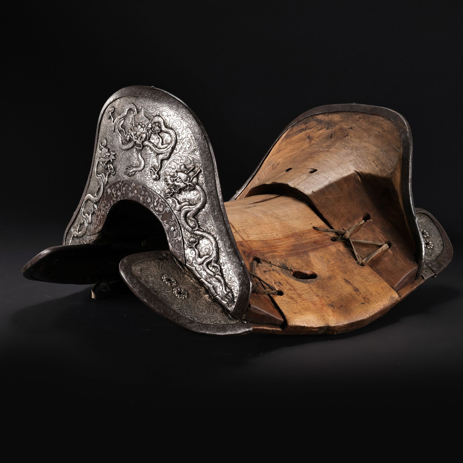 Chinese Qing Dynasty saddle (1 of 9)